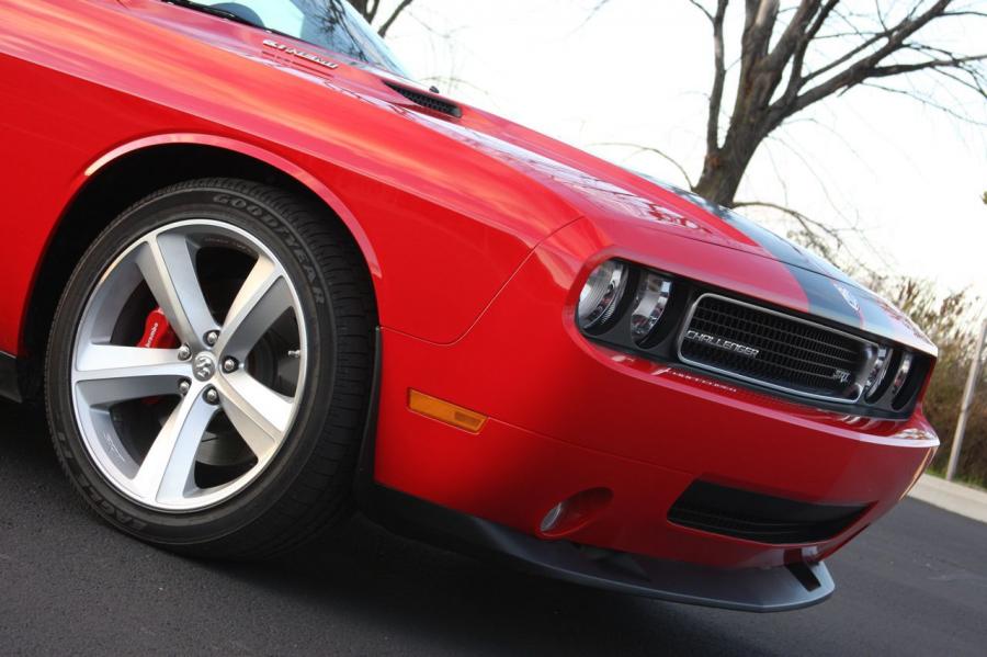  Dodge Challenger SRT8 2008 года  (фото 303 из 356)